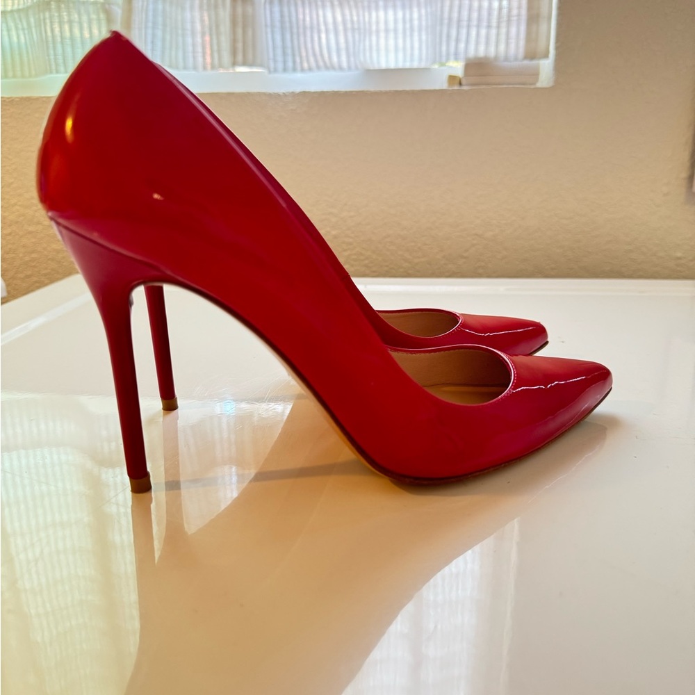 Stuart Weitzman heels, 37.5 size - Picture 2 of 10